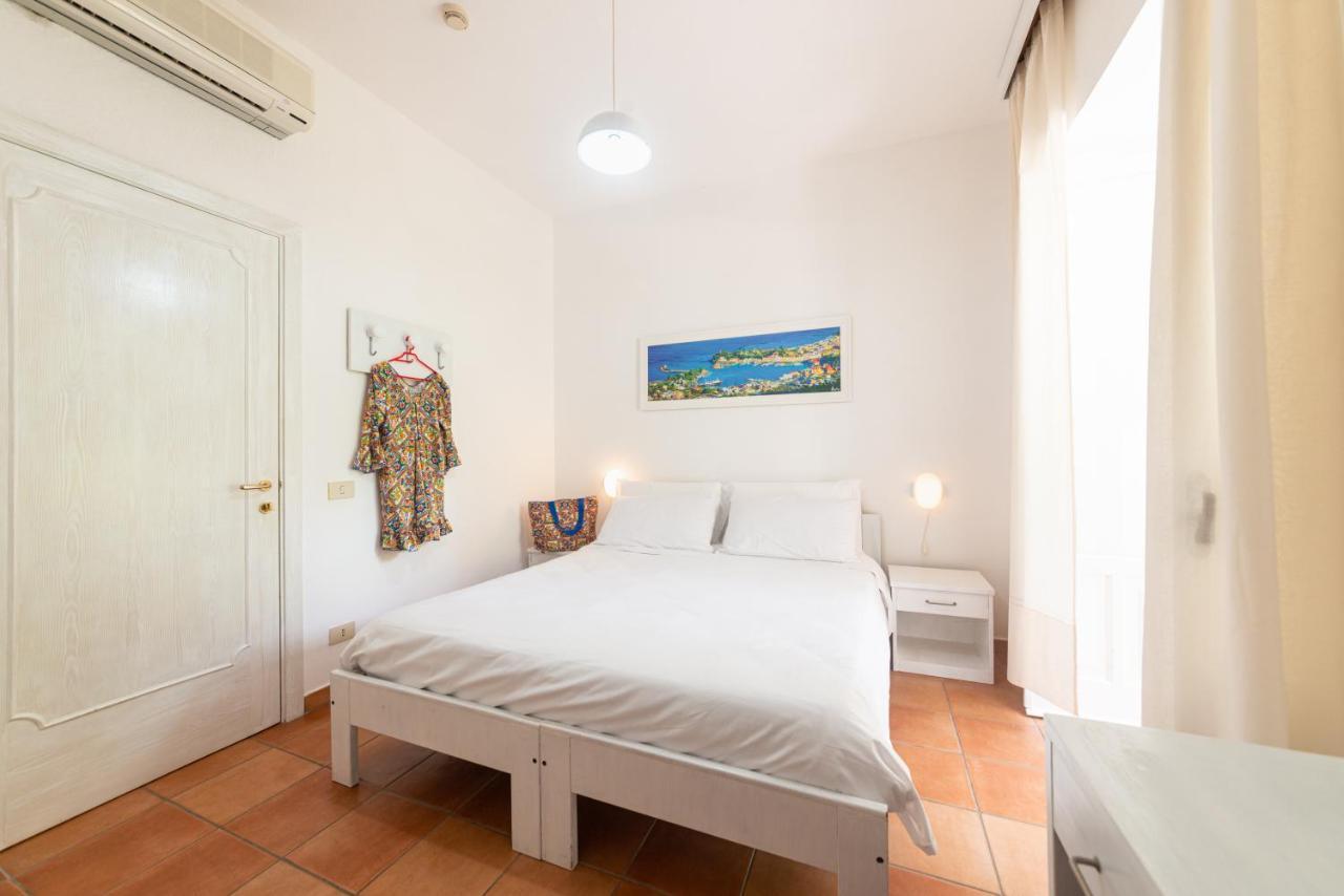 Villa Bina Sea Hotel Sant'Angelo  Екстериор снимка