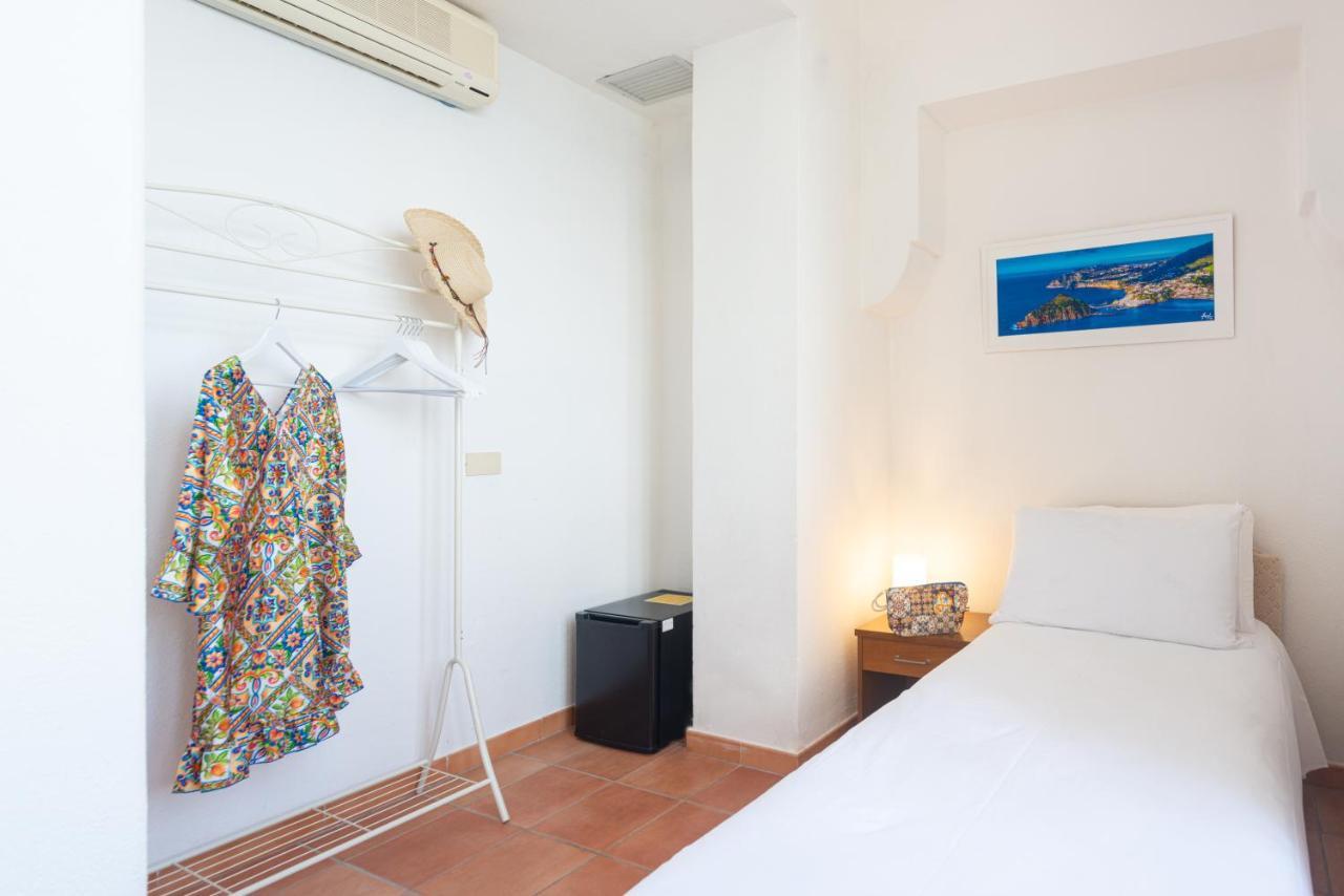 Villa Bina Sea Hotel Sant'Angelo  Екстериор снимка