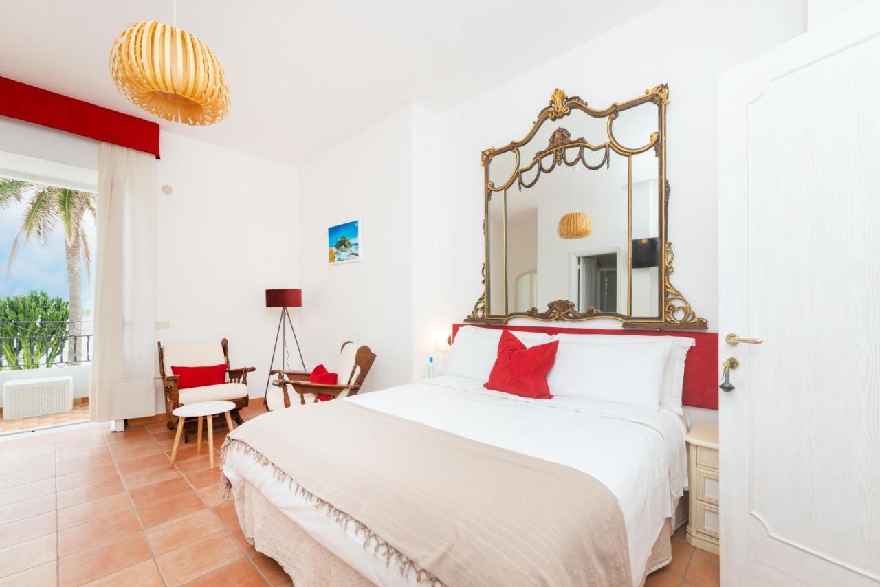 Villa Bina Sea Hotel Sant'Angelo  Екстериор снимка