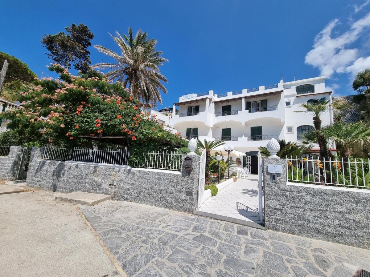 Villa Bina Sea Hotel Sant'Angelo  Екстериор снимка