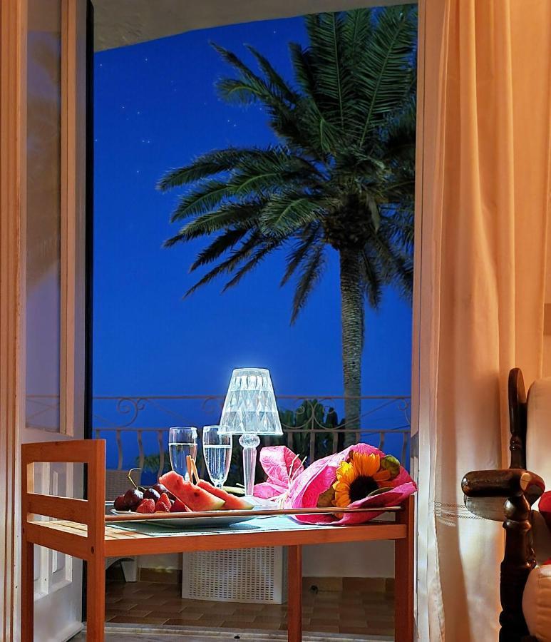 Villa Bina Sea Hotel Sant'Angelo  Екстериор снимка